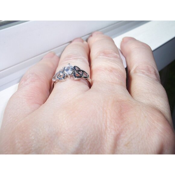 925 STERLING SILVER Dainty Celtic Triquetra Marquise Cubic Zirconia Ring - Picture 4 of 16
